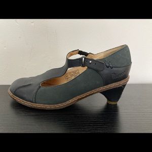 Dr. Martens leather Mary Janes Sz. 8